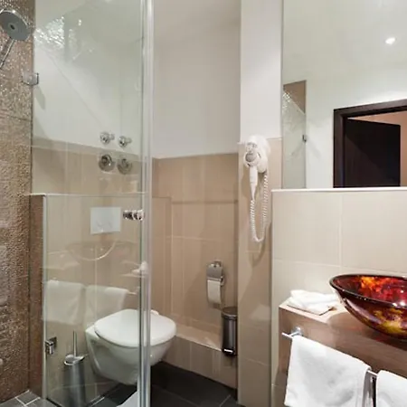 Metropol-rooms 3* Dusseldorf