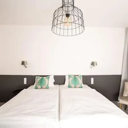 Hotel Metropol-rooms 3*